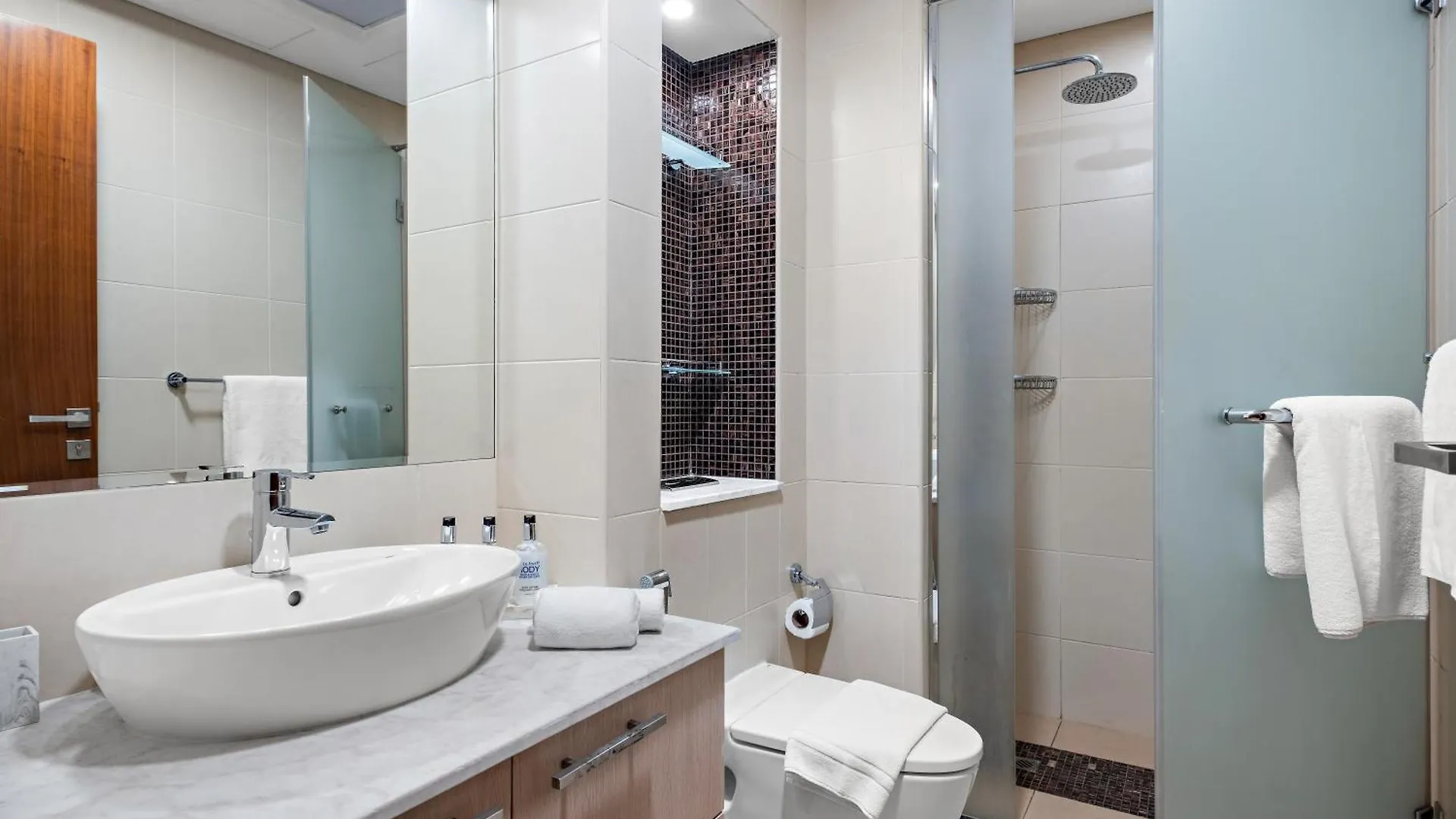 1Br With Study City View In Bay Square B13 Dubai Apartment