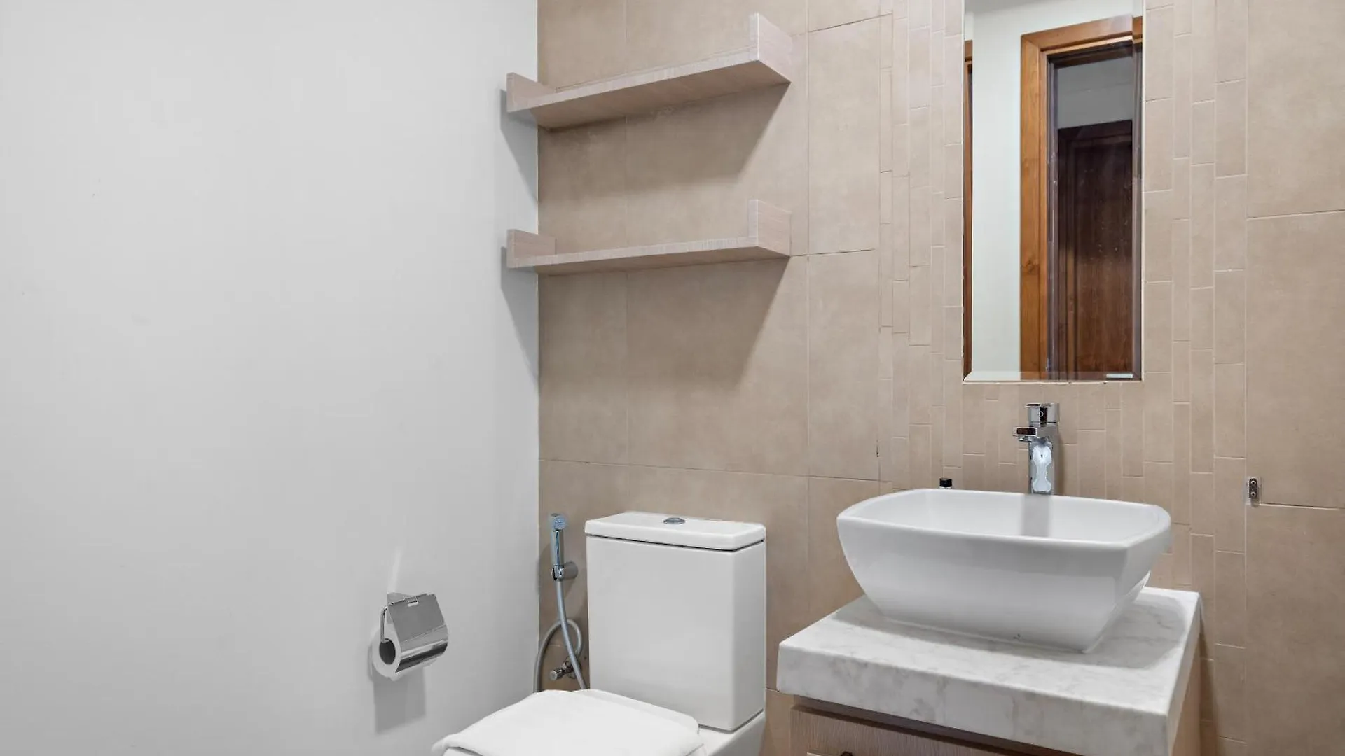 1Br With Study City View In Bay Square B13 Dubai